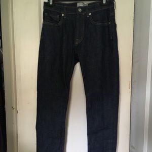 Women’s mid-rise Everlane skinny jeans